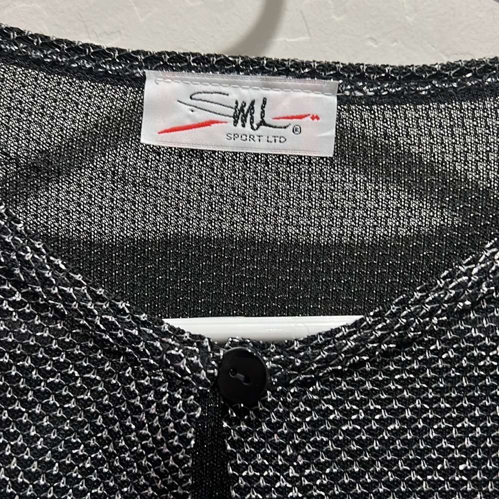 SML Sport Limited Vintage Metallic Top. Size Small or Med. See measurements - Picture 6 of 12